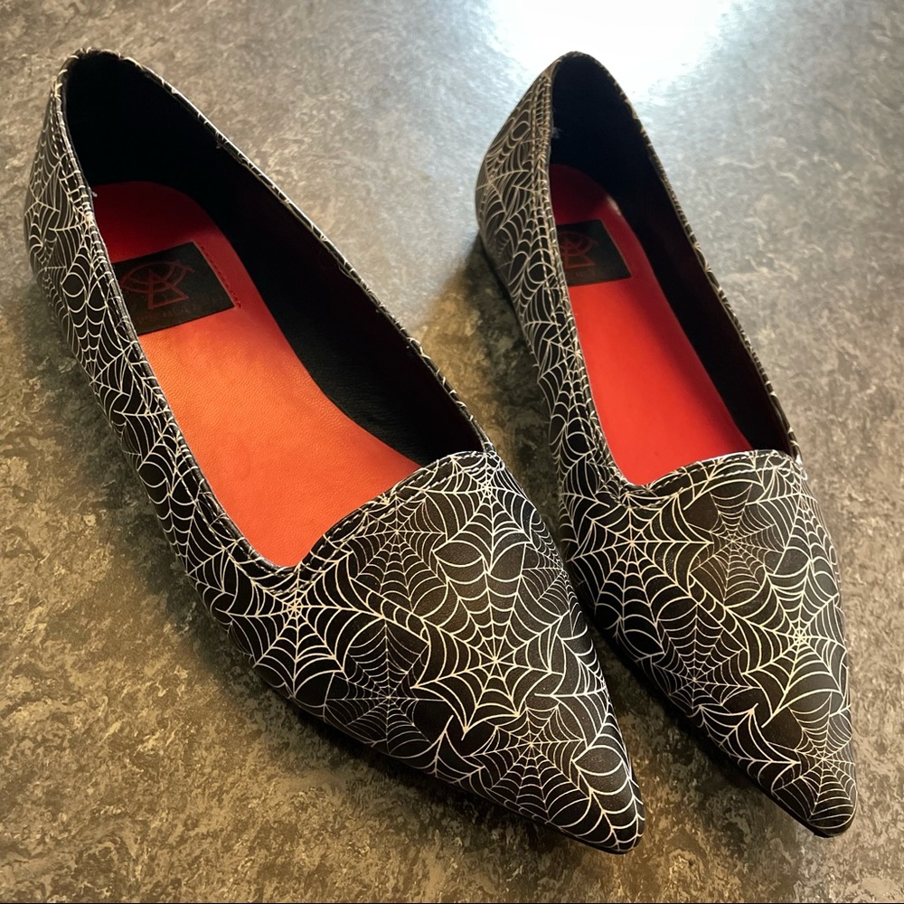 Strange Cvlt pointed spiderweb flats